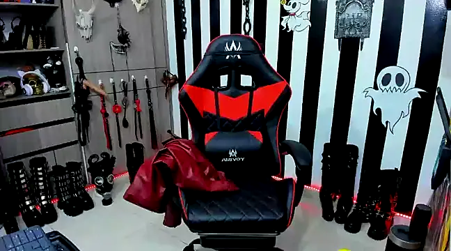 daven56 online show from December 2024 03:06:01 PM