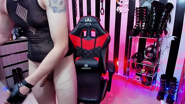 daven56 online show from February 2025 01:32:01 PM