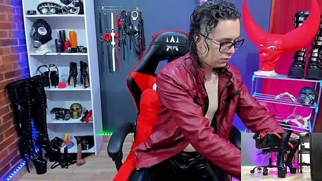 Snapshot of daven56 chatting on February 2026 03:49:02 PM daven56 online show from February 2026 03:49:02 PM