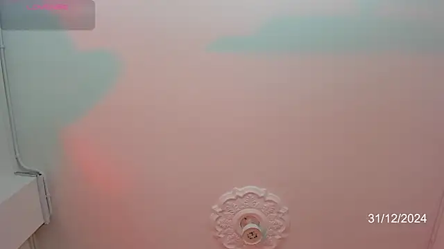 Karoline Marin online show from December 2024 01:52:02 PM