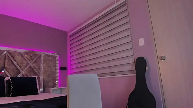 Snapshot of Amareto_ chatting on February 2025 11:21:01 AM Amareto online show from February 2025 11:21:01 AM