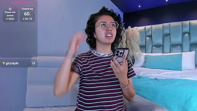 Snapshot of Amareto_ chatting on February 2025 02:02:01 PM Amareto online show from February 2025 02:02:01 PM