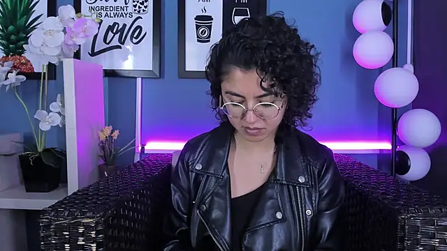 Snapshot of Amareto_ chatting on February 2025 05:22:01 PM Amareto online show from February 2025 05:22:01 PM