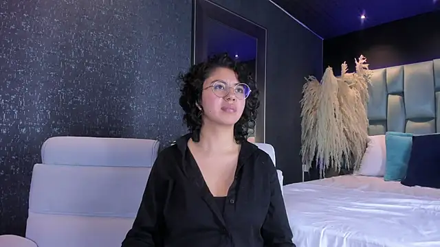 Snapshot of Amareto_ chatting on March 2025 03:45:02 PM Amareto online show from March 2025 03:45:02 PM