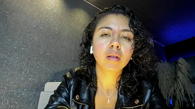 Snapshot of Amareto_ chatting on October 2025 12:04:01 PM Amareto online show from October 2025 12:04:01 PM