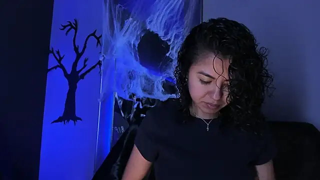 Snapshot of Amareto_ chatting on October 2025 11:49:02 AM Amareto online show from October 2025 11:49:02 AM