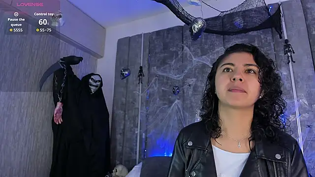 Snapshot of Amareto_ chatting on November 2025 11:45:01 AM Amareto online show from November 2025 11:45:01 AM