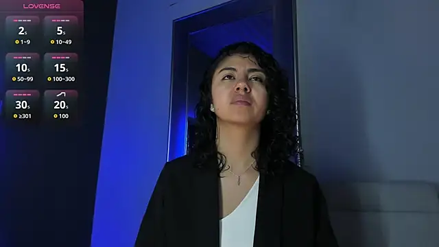 Snapshot of Amareto_ chatting on November 2025 11:43:01 AM Amareto online show from November 2025 11:43:01 AM