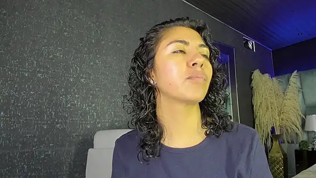 Snapshot of Amareto_ chatting on November 2025 10:38:02 AM Amareto online show from November 2025 10:38:02 AM