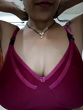 Snapshot of Hot-Shivani chatting on December 2024 04:12:02 AM Hot-Shivani online show from December 2024 04:12:02 AM