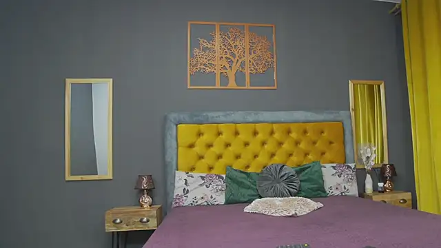 HaileyMoonn online show from February 2025 04:48:02 AM