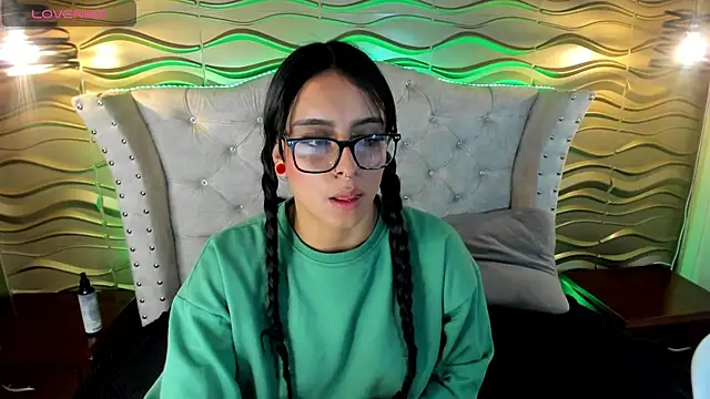 Andreita Jones online show from January 2025 02:41:01 PM