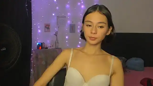 Snapshot of cute_roxana_ chatting on March 2025 11:03:02 PM cute roxana online show from March 2025 11:03:02 PM