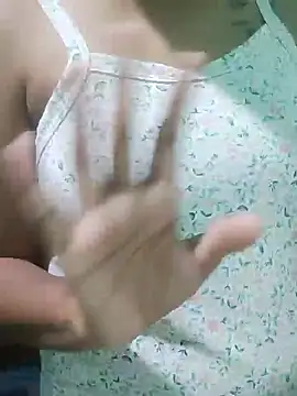 Kunchiii online show from November 2025 01:44:02 PM