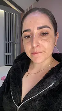 Victoria-And1 online show from January 2026 02:13:01 AM