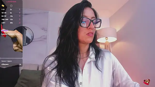 kira moon   online show from January 2025 02:06:02 AM