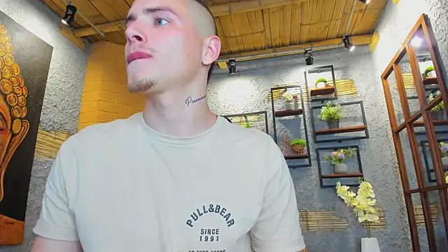 JordanThompson  online show from March 2025 10:26:02 PM