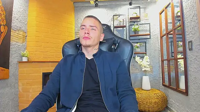 JordanThompson  online show from March 2025 07:57:02 PM