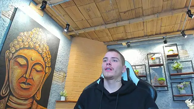 JordanThompson  online show from October 2025 11:21:02 AM