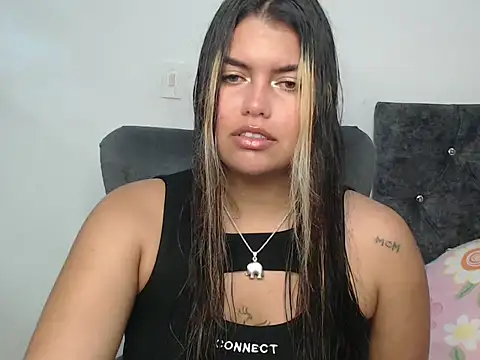 Snapshot of sweetkitty_16 chatting on February 2026 08:37:02 PM sweetkitty 16 online show from February 2026 08:37:02 PM