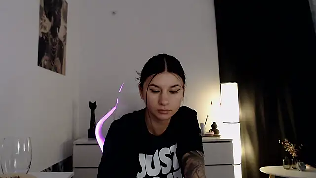 Simply the best online show from February 2025 05:23:02 PM