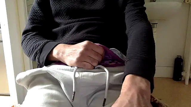 molozeb online show from November 2025 10:15:01 AM