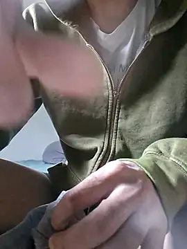 Snapshot of molozeb chatting on December 2025 05:55:02 AM molozeb online show from December 2025 05:55:02 AM