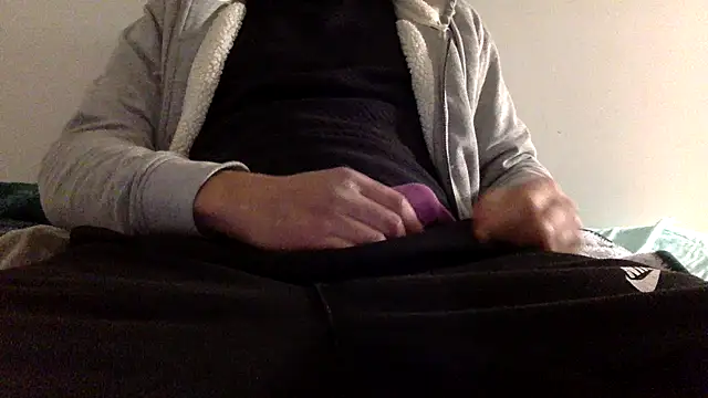 Snapshot of molozeb chatting on January 2026 07:11:01 PM molozeb online show from January 2026 07:11:01 PM