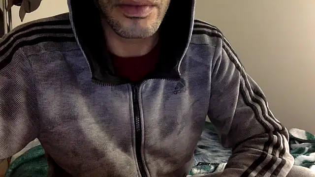 Snapshot of molozeb chatting on February 2026 02:20:02 AM molozeb online show from February 2026 02:20:02 AM