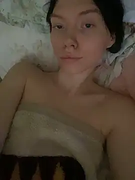 Snapshot of Lisaaa_Alisa chatting on November 2025 10:43:02 AM Lisaaa Alisa online show from November 2025 10:43:02 AM