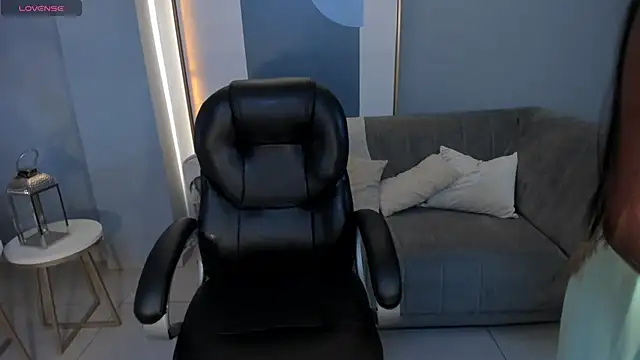 JessicaWilliams1 online show from October 2025 08:34:02 AM