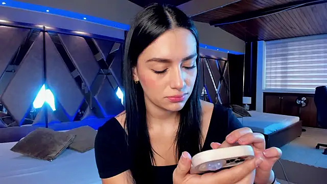 carina rossi online show from February 2025 12:37:01 PM