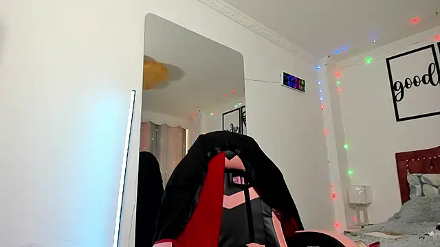 Snapshot of Marie_Mature chatting on March 2025 03:02:01 PM Marie Mature online show from March 2025 03:02:01 PM