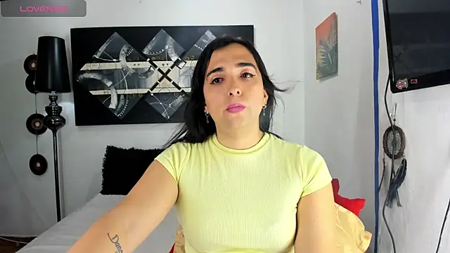 Snapshot of SARAMISHA chatting on September 2025 09:37:01 PM SARAMISHA online show from September 2025 09:37:01 PM