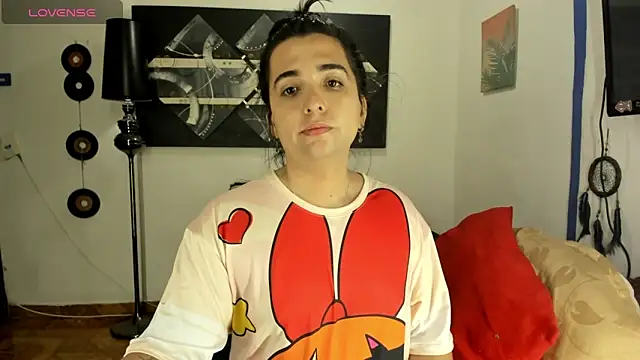 Snapshot of SARAMISHA chatting on September 2025 12:31:02 PM SARAMISHA online show from September 2025 12:31:02 PM