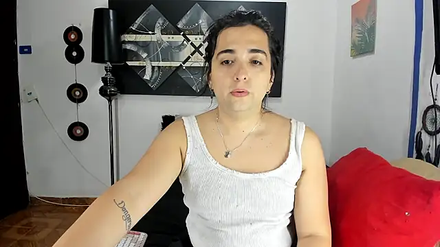 Snapshot of SARAMISHA chatting on September 2025 11:10:02 PM SARAMISHA online show from September 2025 11:10:02 PM