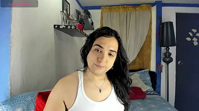 Snapshot of SARAMISHA chatting on November 2025 06:35:02 PM SARAMISHA online show from November 2025 06:35:02 PM