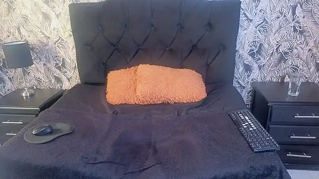 Agata-Moon online show from March 2026 04:24:01 PM