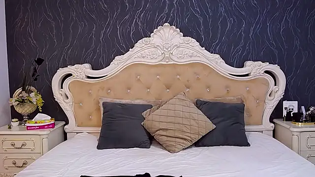 Lauren Saint online show from February 2026 05:06:02 PM