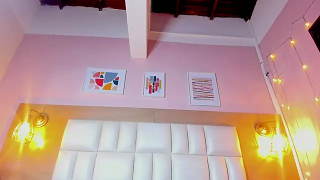 Dollar-girl online show from February 2025 10:41:01 PM