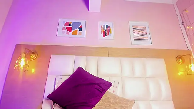 Dollar-girl online show from February 2025 04:42:02 AM