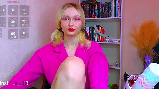 Snapshot of Angelina__1 chatting on December 2024 01:07:02 AM Angelina 1 online show from December 2024 01:07:02 AM