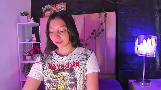 kendall saenz online show from December 2025 07:31:01 PM