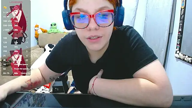 lucie nicolls online show from March 2025 01:04:01 AM