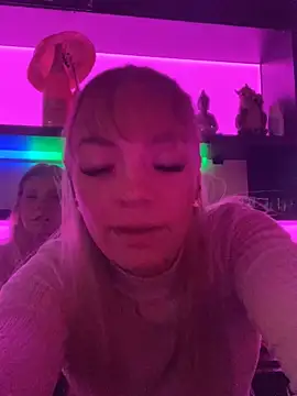 LizzyLush  online show from September 2025 12:00:02 AM