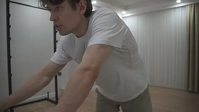 tommyjoyer online show from November 2025 12:05:01 PM