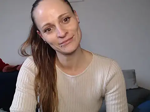 naikah714 online show from March 2025 05:07:02 PM