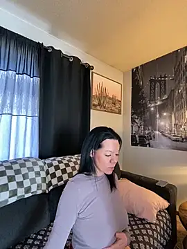 SidneyRaee online show from December 2024 04:49:01 PM