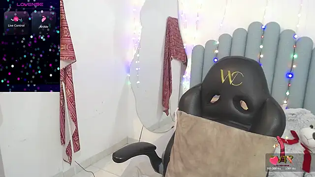 lakshmiraniii online show from March 2026 12:06:02 PM