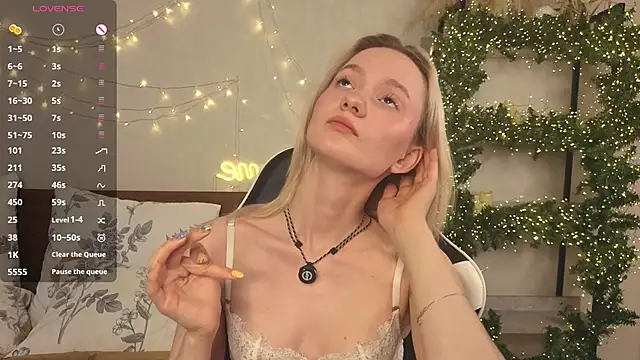 Snapshot of IdaValenti chatting on May 2026 11:11:01 PM IdaValenti online show from May 2026 11:11:01 PM